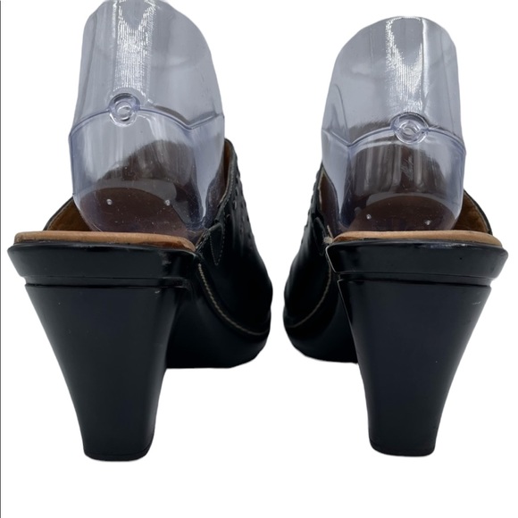 Sofft Black Leather Studs Mules Clogs Shoes Size 9 EUC - Picture 3 of 9